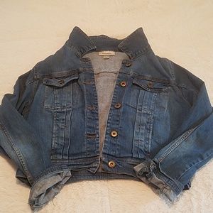 LIKE NEW Crop Jean jaceket